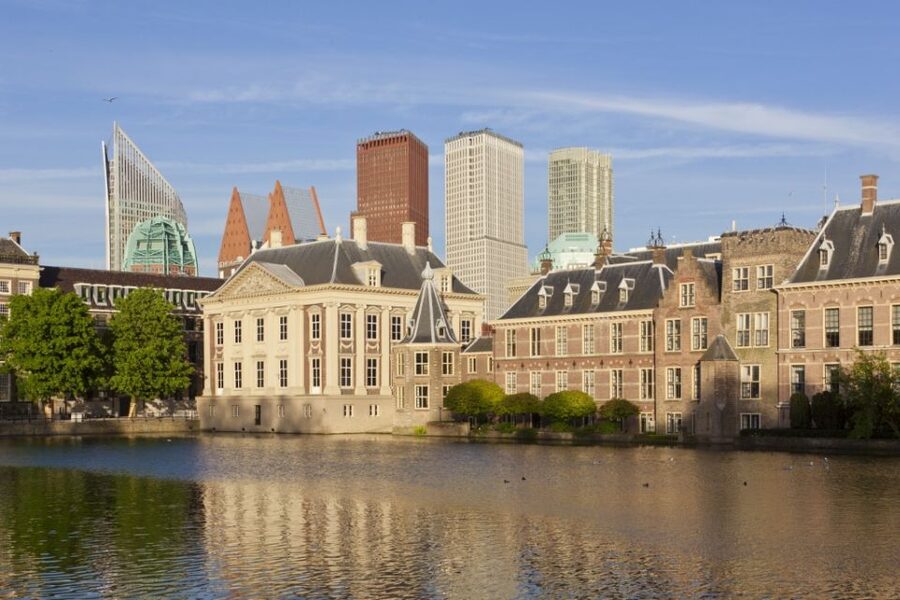 The Hague Walking Tour - Shopping Streets and City Hall, Plus the Underground Tramway Tunnel