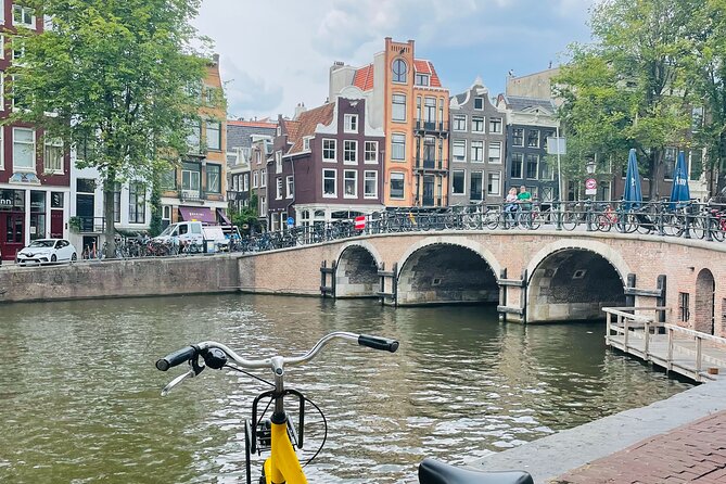The Original Bike Tour of Amsterdam Highlights and Hidden Streets - Vondelpark Break: 20 Minutes to Reset