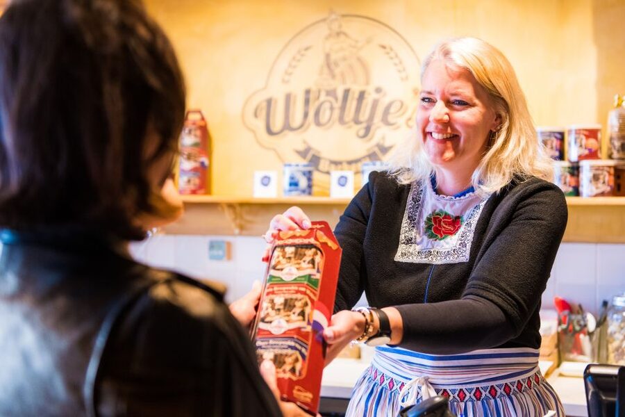 The Volendam Stroopwafel Experience - Key Points Before You Go