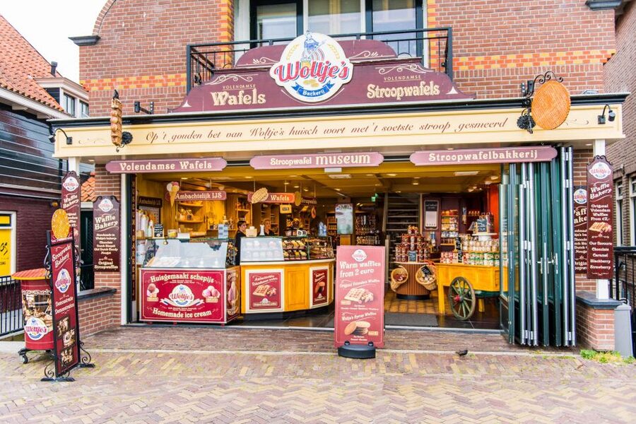 The Volendam Stroopwafel Experience - Flavor Souvenirs: Picking What to Bring Home