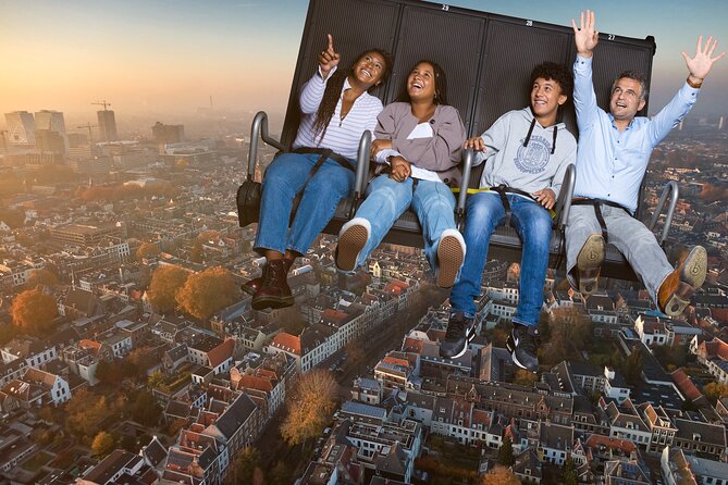 Ticket to The Ultimate 5D Flight Experience at THIS IS HOLLAND - Entering This Is Holland: the hour-long plan