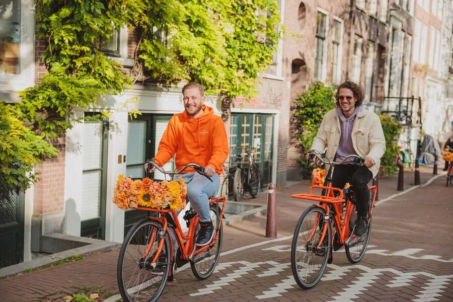 Top 10 Tastings of Amsterdam: Food & Culture Bike Tour - Pace, Bike Comfort, and What to Bring (So You Don’t Hate the Ride)