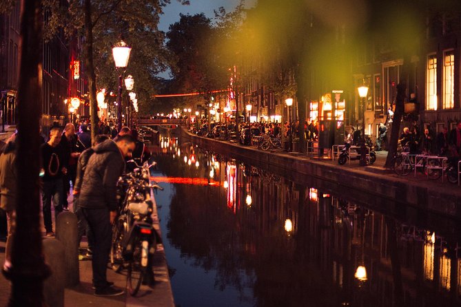Treasures of Amsterdam: Coffeeshops & Red Light District Private Tour - Carbon-neutral walking and why it matters here