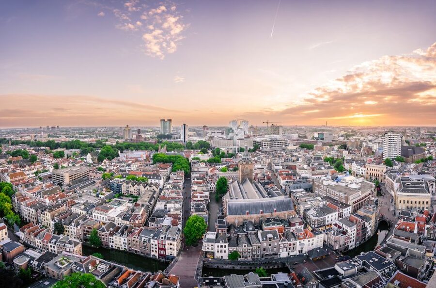 Utrecht: Dom Tower Entry Ticket and Guided Tour - Should you book the Dom Tower entry and guided tour?