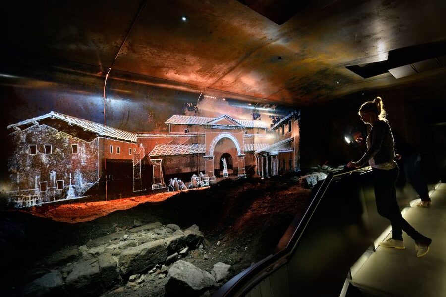 Utrecht: DOMunder Entry Ticket with Guide - Your 75 minutes underground: flashlight, audio, and pacing that works