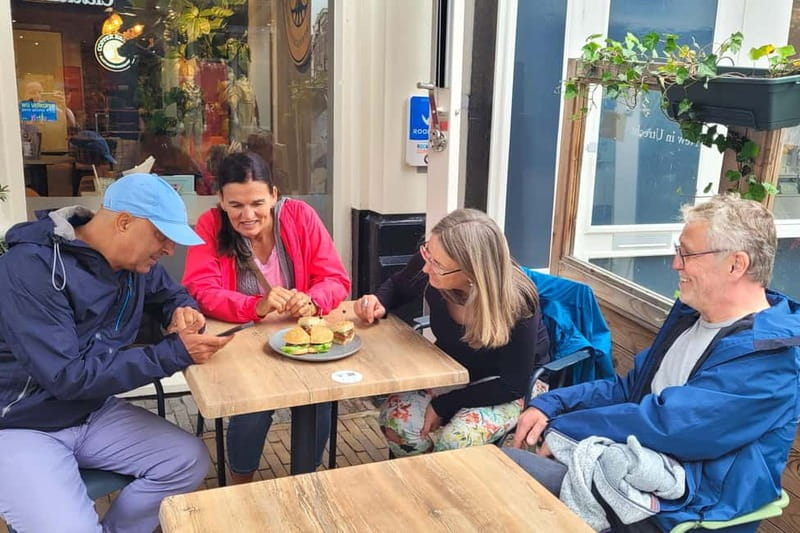 Utrecht Food Tour: 7 food stops and a fantastic local guide - The Pacing and Standing Setup (What I Think You Should Plan For)