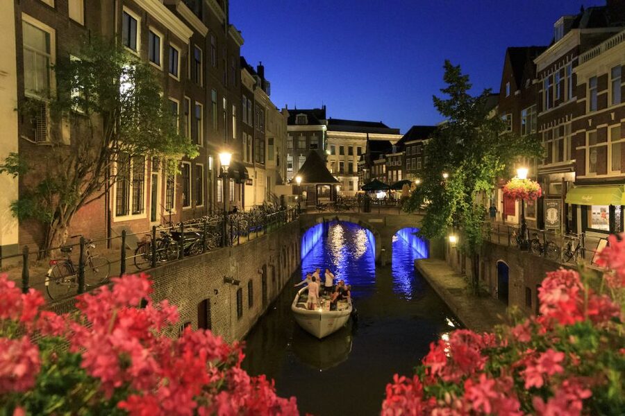 Utrecht: Guided Lumen Walking - Drift Vaults and the Ganzenmarkt tunnel glow