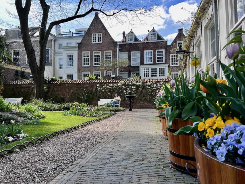 Utrecht: Highlights and Secrets with a Walking Tour - The Meeting Point at Vredenburgplein, Fries and a White Flag