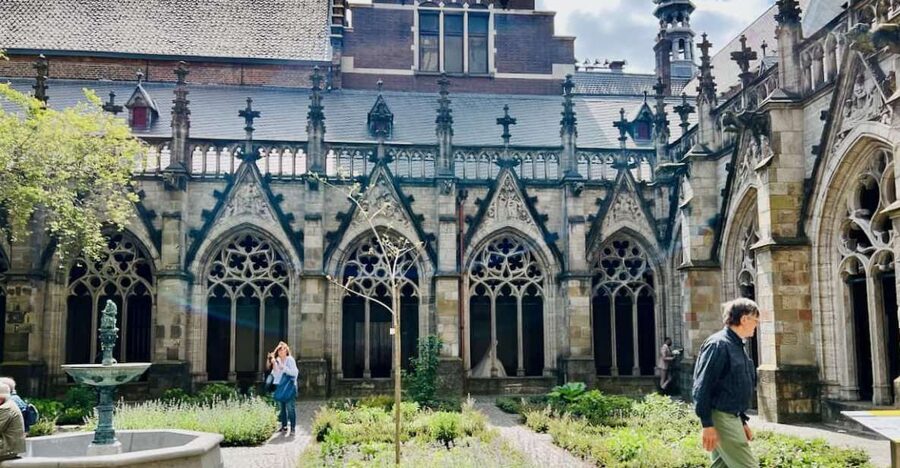 Utrecht: Highlights and Secrets with a Walking Tour - Utrecht’s Roman Roots and the Modern Culture Thread