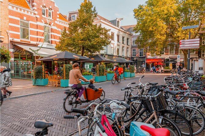 Utrecht Old Town: Medieval Monster Hunt & Walking Tour - Centraal Museum, plus the museum cluster detour