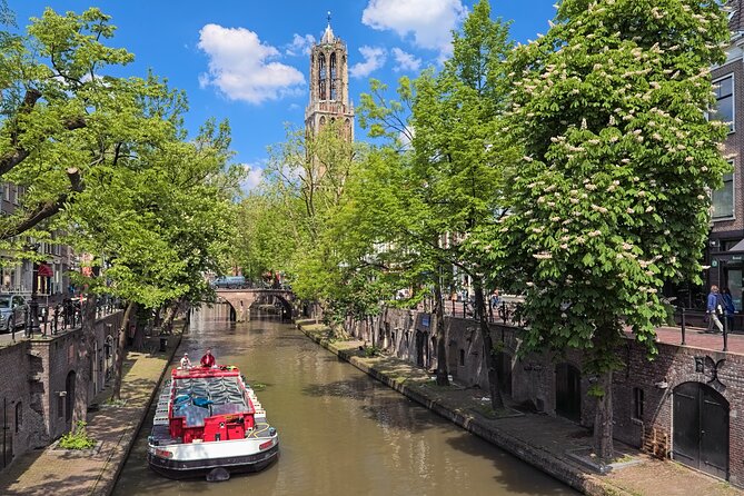 Utrecht Old Town: Medieval Monster Hunt & Walking Tour - Setting your own pace, and why 60 to 90 minutes can feel short