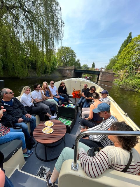 Visit Amsterdam by Boat with a French Guide (french) - The 1h30 Canal Route, and What You See From Each Area