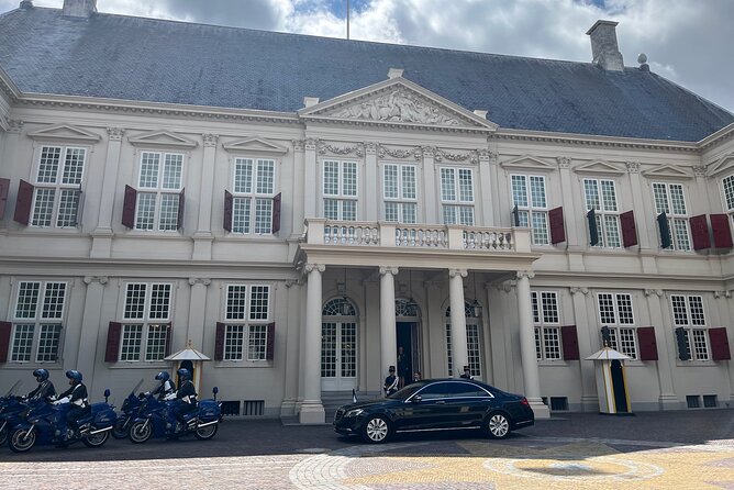 Visit the Girl with the Pearl Earring, The Hague & Delft City - Pacing, weather, and crowd control you can actually feel