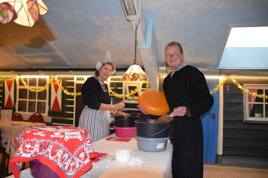 Volendam: 2.5-Hour Cheesemaking Workshop & Clog Making Tour - Who should book this workshop, and who should reconsider