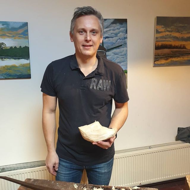 Volendam: 2-Hour Clogmaking Workshop and Cheese Tour - Should you book this Volendam clogmaking and cheese tour?