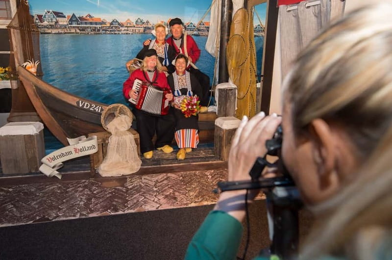 Volendam: Photo in Traditional Dutch Costume - Finding Fotograaf Volendam in the harbor area