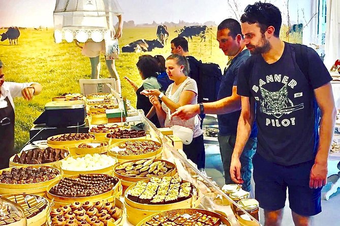 Walking Rotterdam Food Tour - West-Kruiskade and Nieuwe Binnenweg: where the Dutch classics meet the crowd