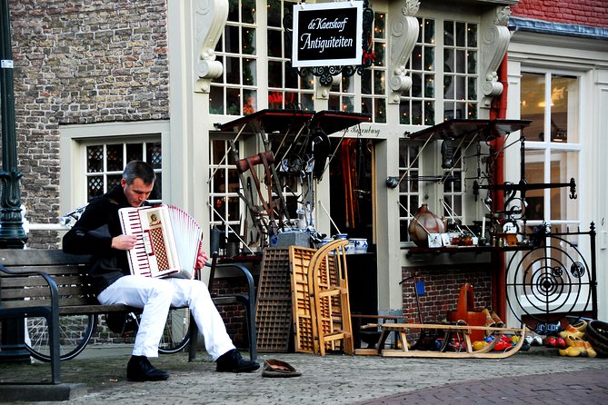 Walking Tour of Delft - The City of Orange and Blue - Meet at the Nieuwe Kerk: Fast Start, Less Markt-Mess
