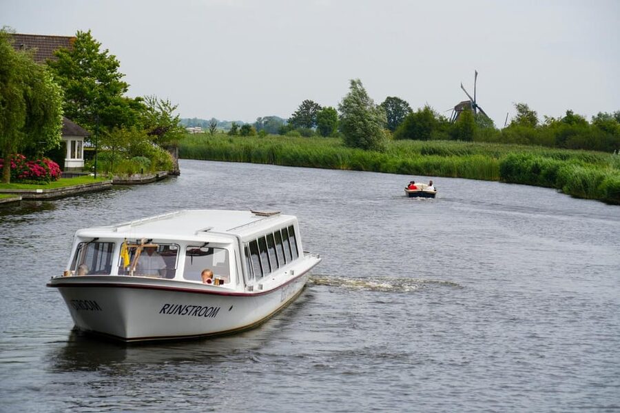 Warmond: Windmill Cruise and Keukenhof Entry Ticket - What You’ll See on the Amsterdam Lakes Route