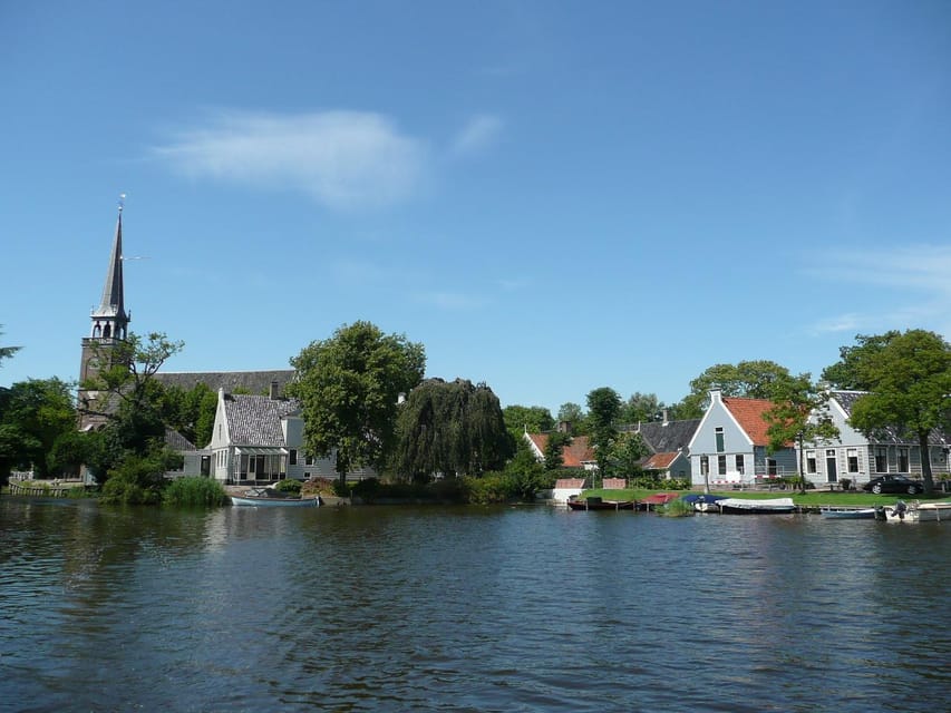 Whisperboat rental in beautiful area close to Amsterdam - Quiet Waterland canals with you in control