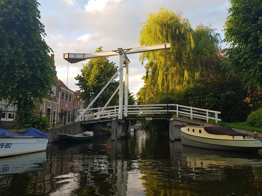 Whisperboat rental in beautiful area close to Amsterdam - The boat experience: modern, easy, and built for small groups