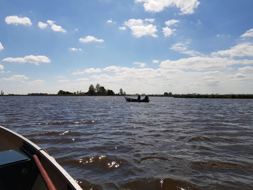 Whisperboat rental in beautiful area close to Amsterdam - What you will see: protected Waterland nature and village stops