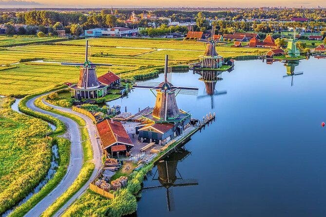 Windmills Country side tour Zaanse Schans-Cheesefactory-Volendam - Zaanse Schans: Working Windmills and Dutch Crafts in One Hour