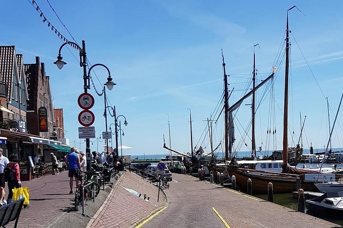 Zaanse Schans and Volendam Private Tour – Clogs, Cheese and More - Getting out of Amsterdam: comfort, Wi-Fi, and fewer headaches