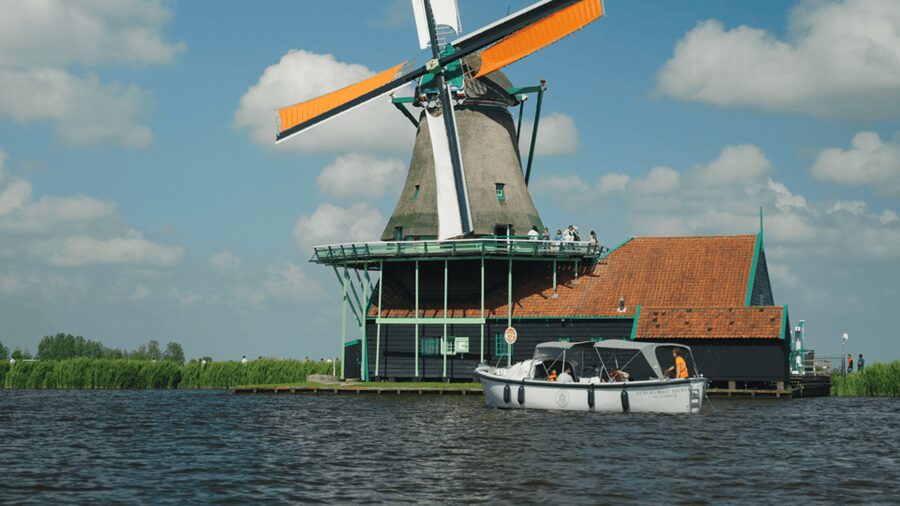 Zaanse Schans: Cruise UNESCO Windmills Village + Live Guide - Why this short Zaanse Schans cruise works so well