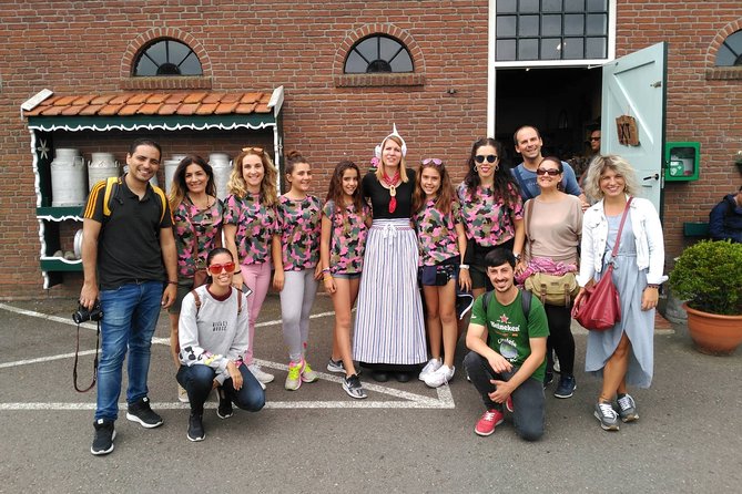 Zaanse Schans, Edam, Volendam and Marken Tour - Getting There From Amsterdam: Coach Comfort and a Simple Start