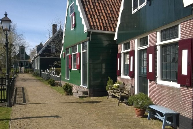 Zaanse Schans Windmills Private Tour from Amsterdam Airport - Catharina Hoeve Cheese Farm: Gouda Presentation and Tasting Options